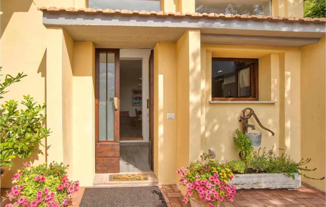 Awesome Home In Chianciano Terme With Wifi 0*,